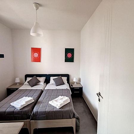 La Dama Di Loto Apartment เลชเช ภายนอก รูปภาพ