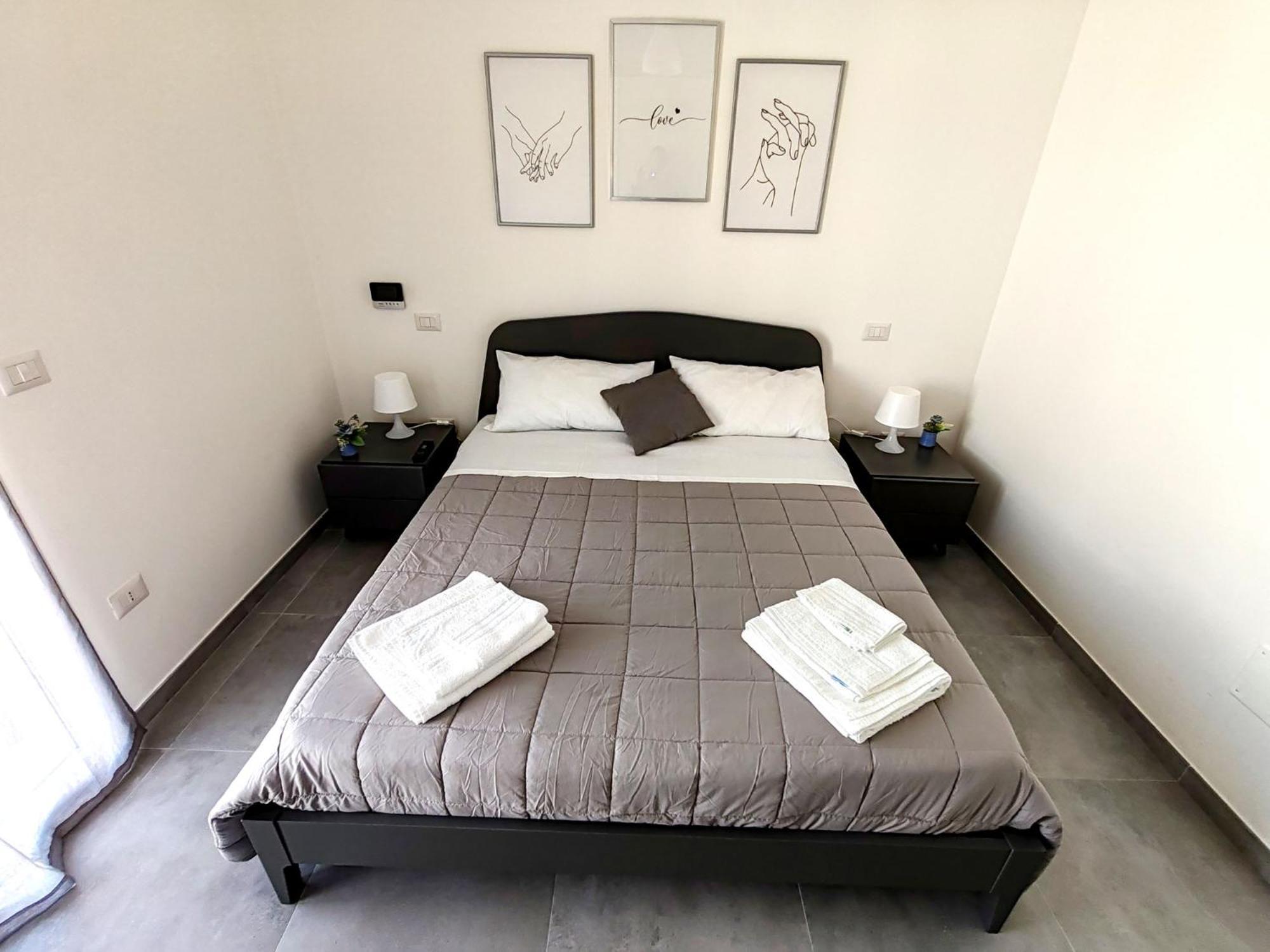 La Dama Di Loto Apartment เลชเช ภายนอก รูปภาพ