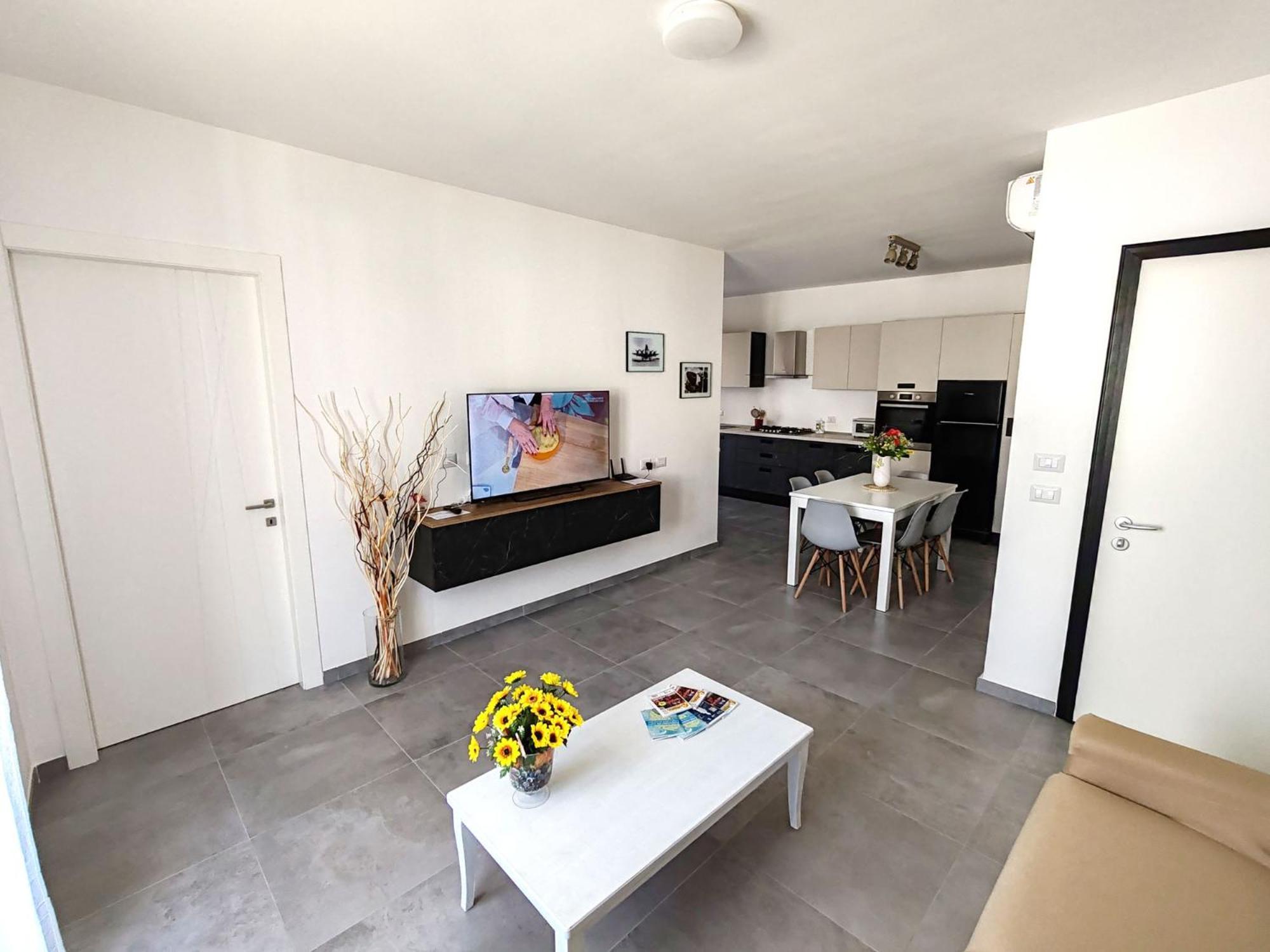 La Dama Di Loto Apartment เลชเช ภายนอก รูปภาพ